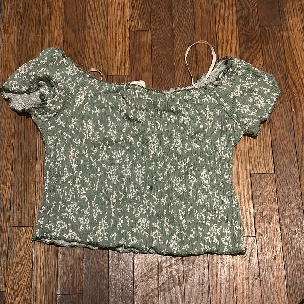 Chic Green Floral Off-Shoulder Blouse